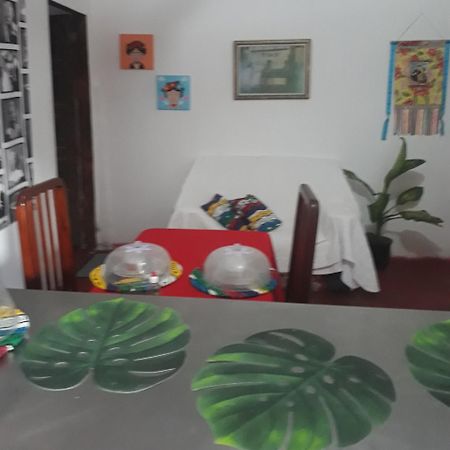 Perto Do Aeroporto De Salvador - Dona Pitanga Hostel Lauro de Freitas Exteriér fotografie