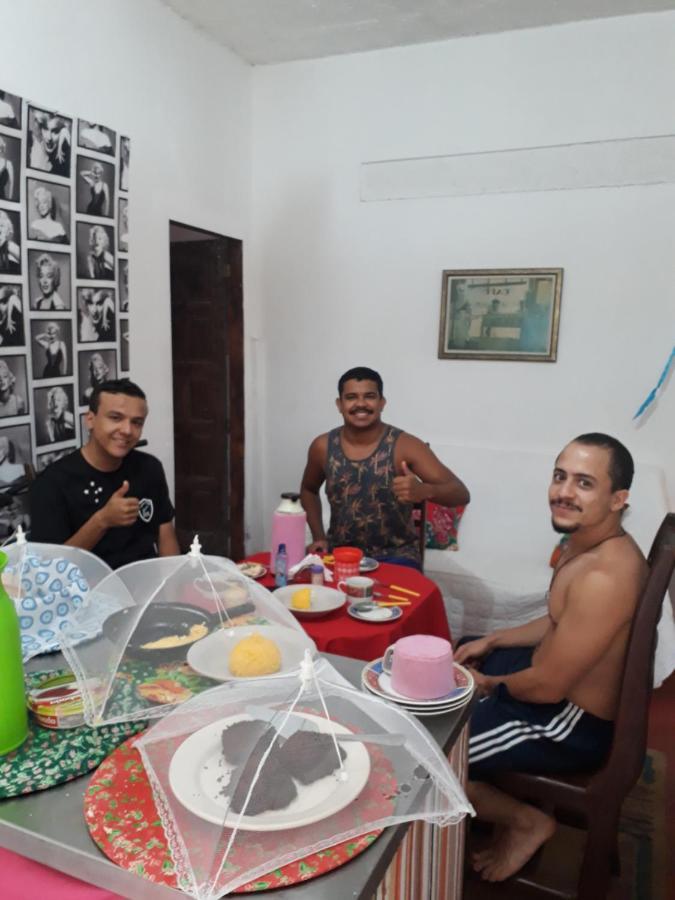Perto Do Aeroporto De Salvador - Dona Pitanga Hostel Lauro de Freitas Exteriér fotografie