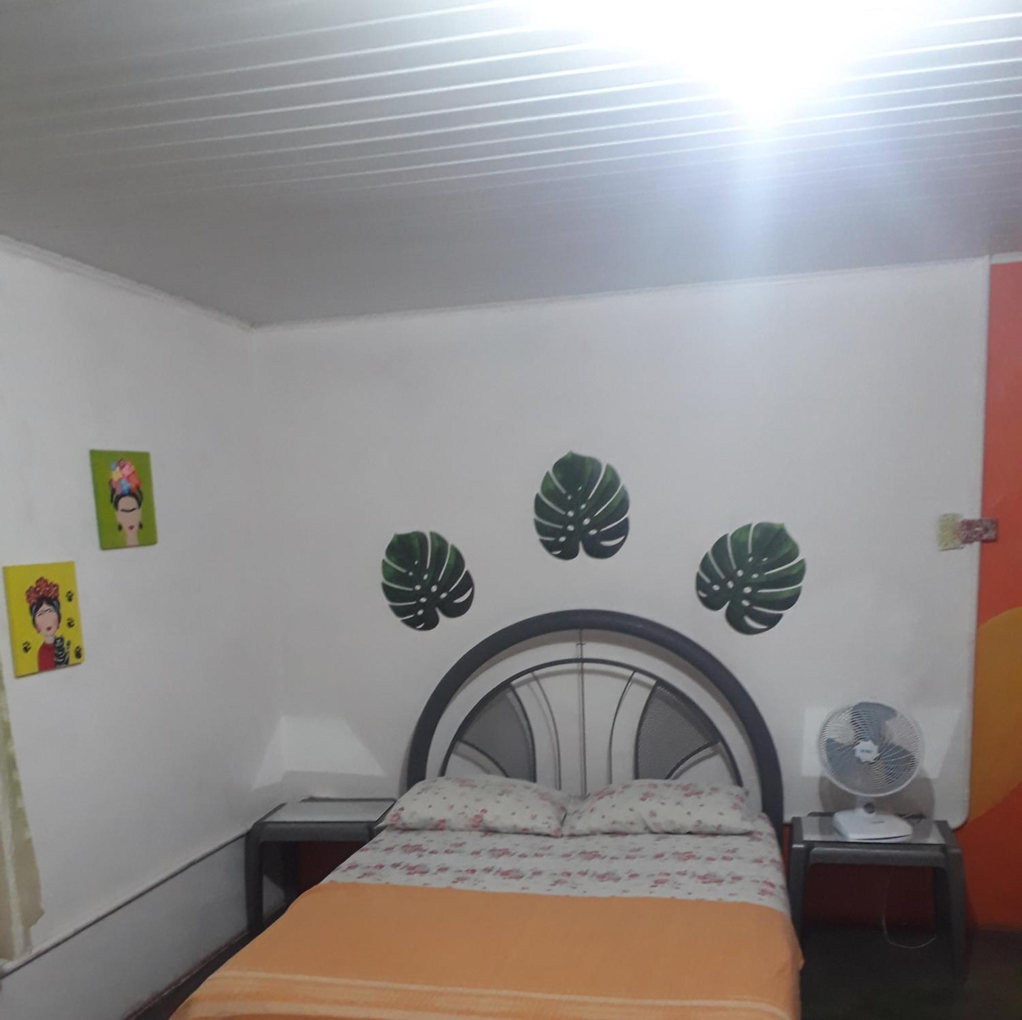 Perto Do Aeroporto De Salvador - Dona Pitanga Hostel Lauro de Freitas Exteriér fotografie