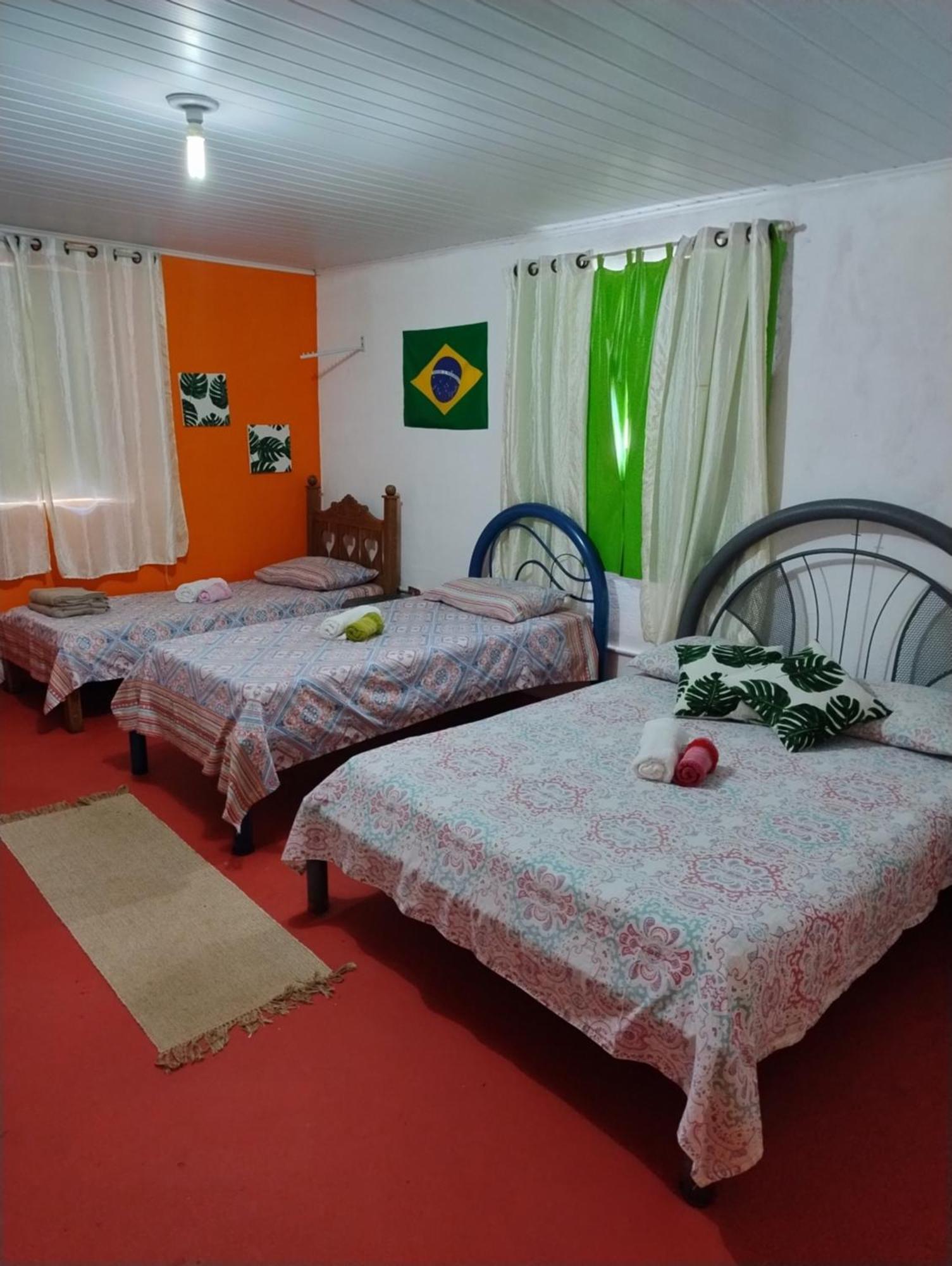 Perto Do Aeroporto De Salvador - Dona Pitanga Hostel Lauro de Freitas Exteriér fotografie